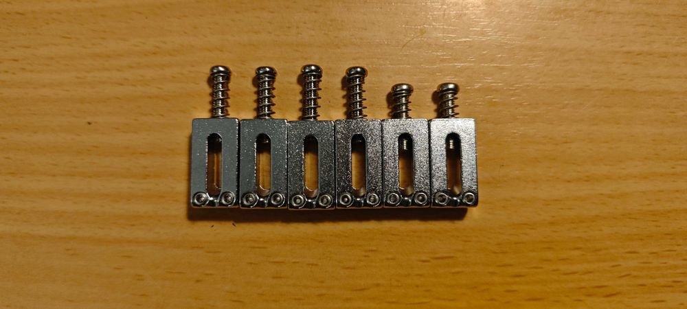 Nowe siodełka Gotoh NS510TS FE1, rozstaw 10,5 mm, chrom, 6 szt.