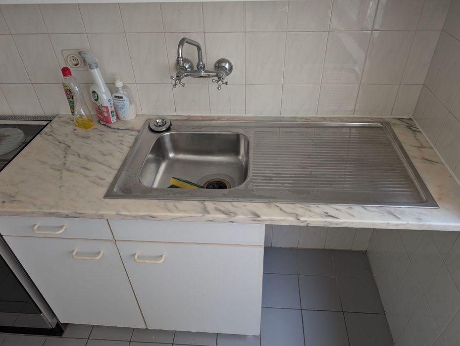 White Marble Countertop64738412389761121