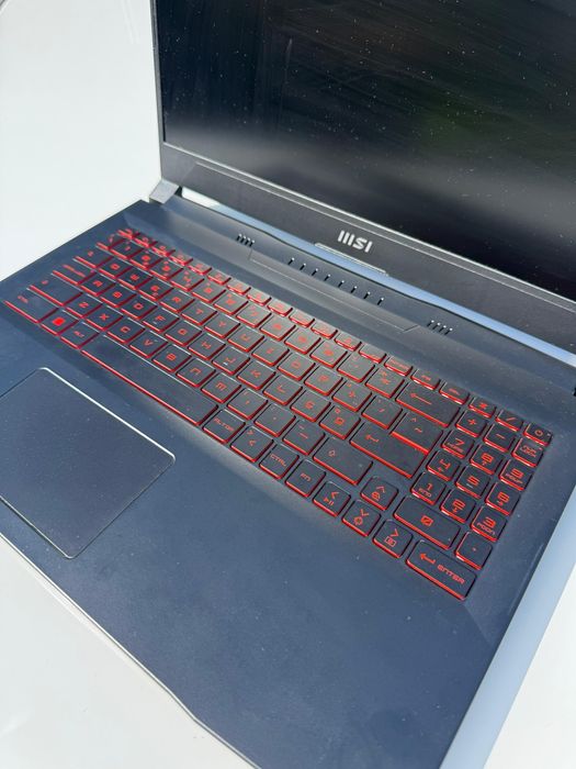 Computador Portátil Gaming MSI KATANA GF66