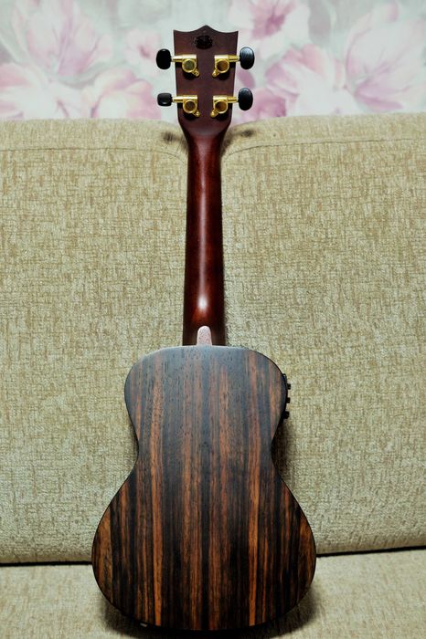 Укулеле Коцерт Flight DUC460CEQAMARA