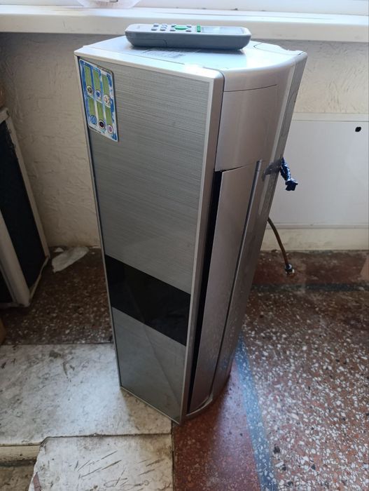 Продаю Кондиционер Laretti LA-12HR/CA