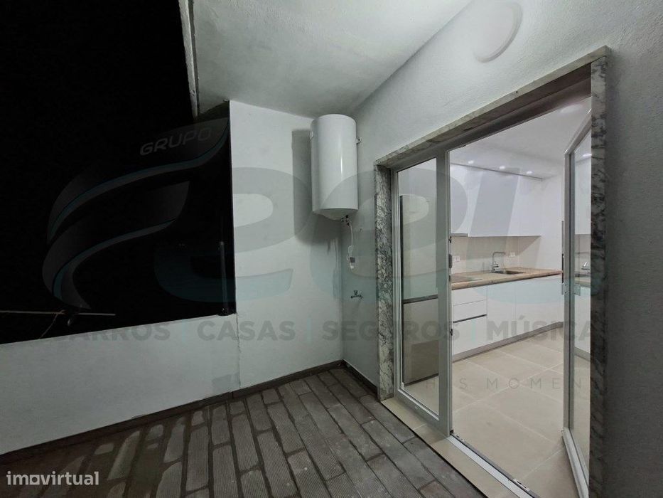 Apartamento T2 com terraço