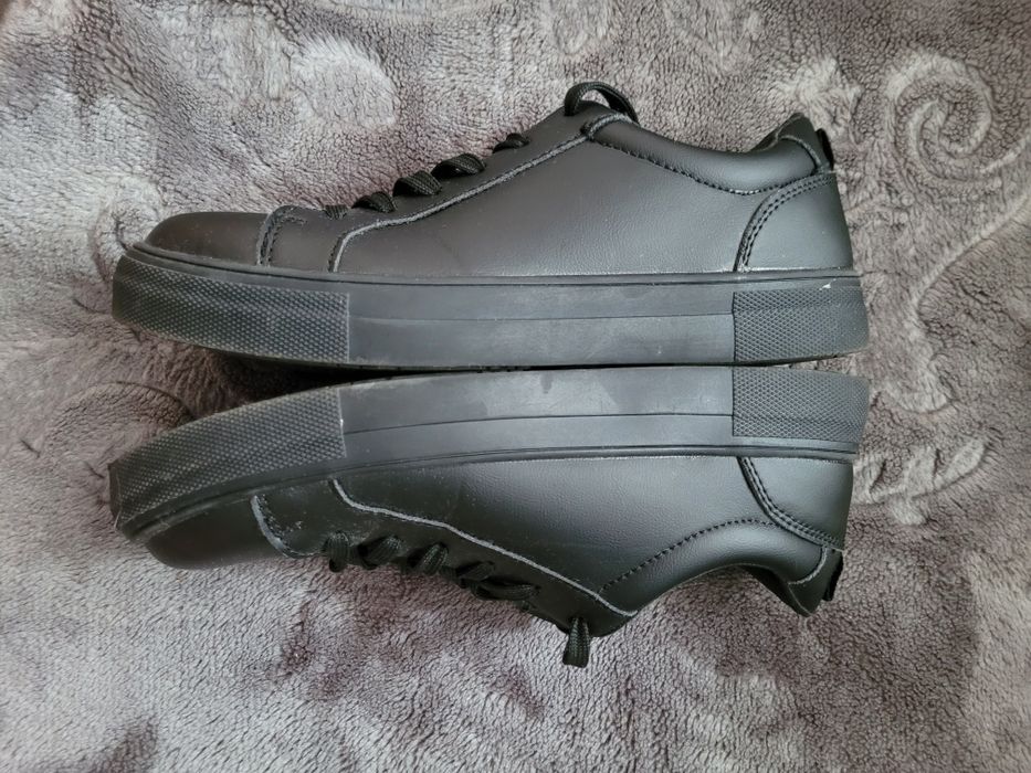Damskie czarne buty sportowe roz 40/25cm