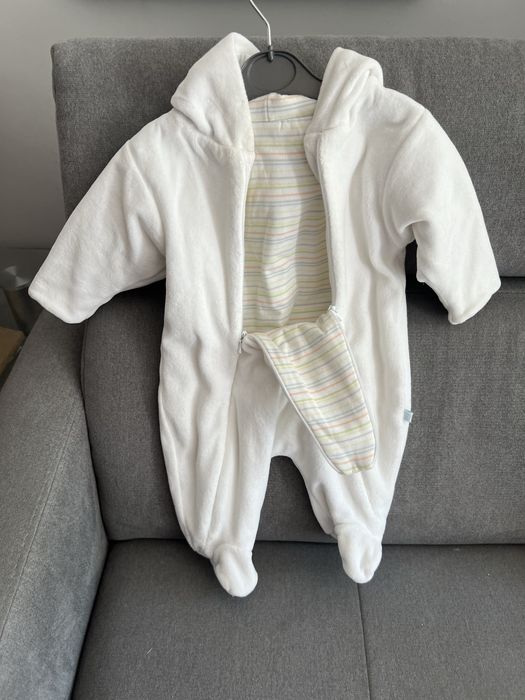 Kombinezonik dla niemowlaka