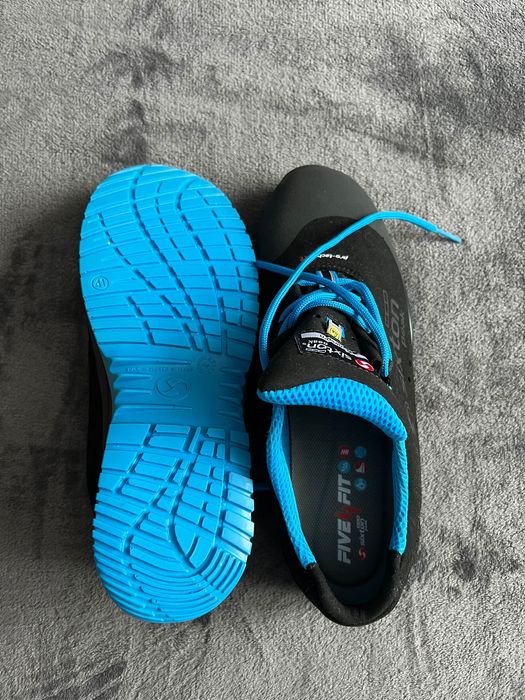 Кросівки робочі