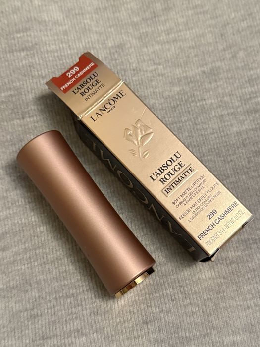 Помада Lancome