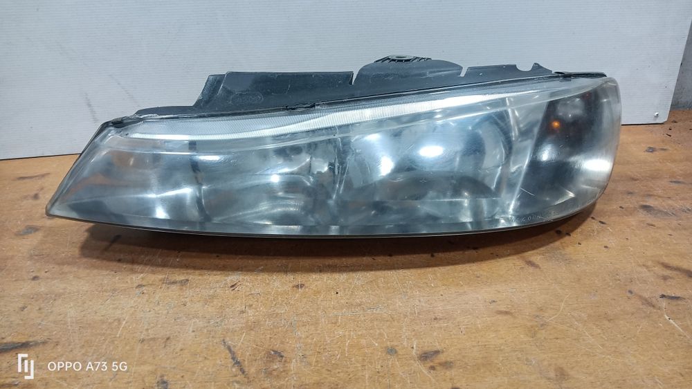 Farol Peugeot 406 ótica 2002 esquerda