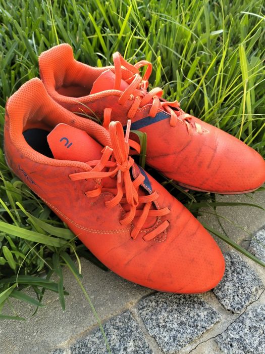 Chuteiras 38.5 Usadas Mas Exelente para jogar Futebol