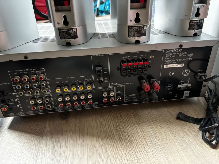 Amplituner Yamaha HTR-6030