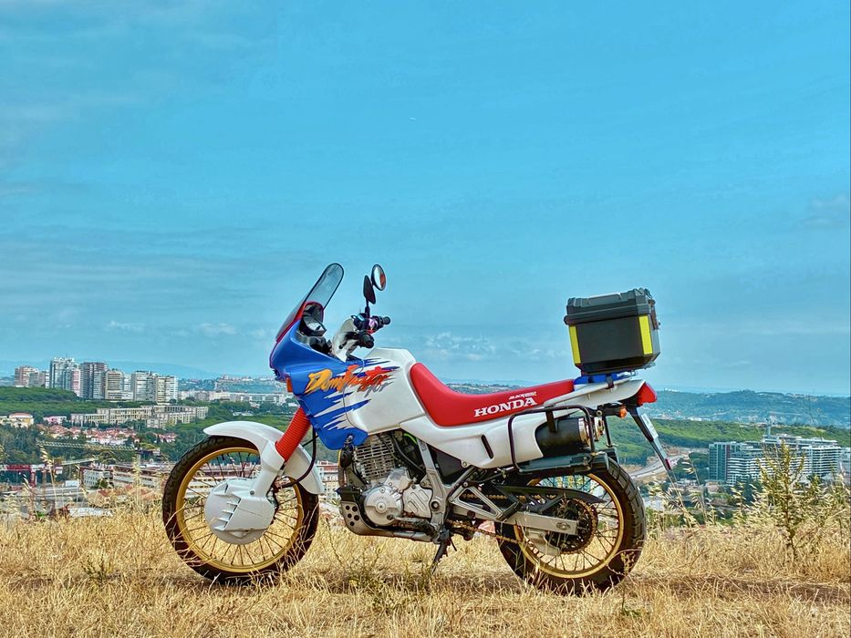 Honda Dominator NX650 (impecavel)