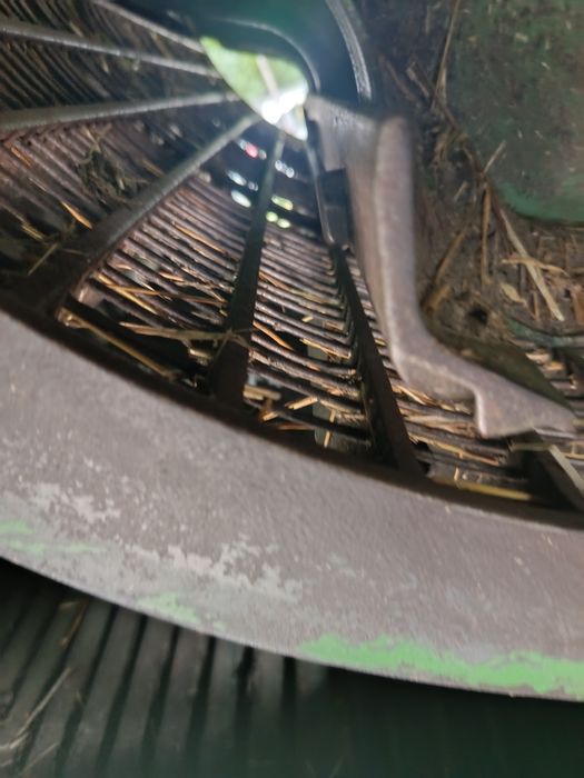 Комбайн John Deere 1042