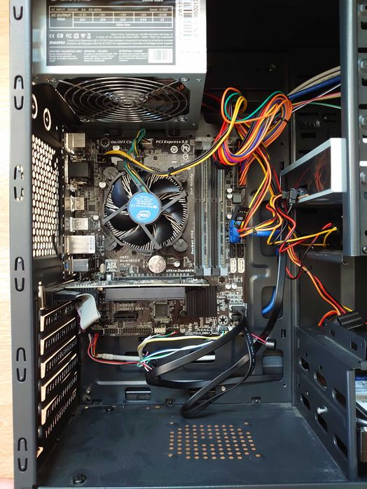 Computador desktop I3-4370 8GB RAM GT 710 240GB + 1TB