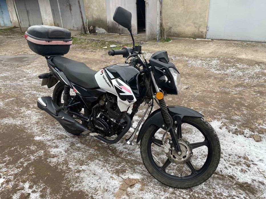 Продам мотоцикл Spark SP150R-13