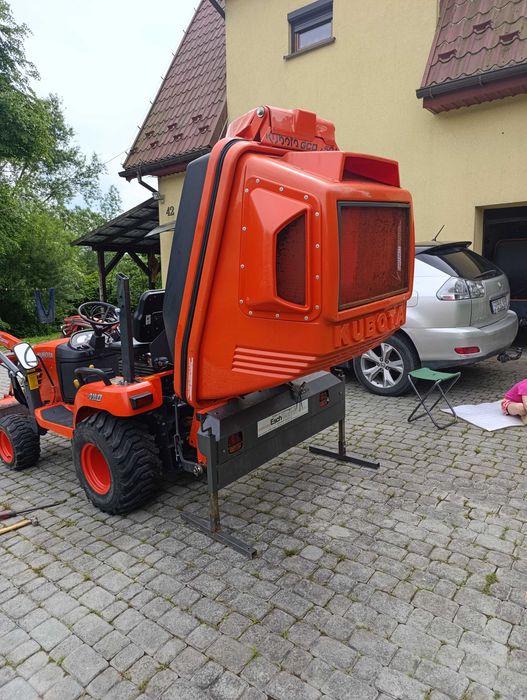 KUBOTA GCD 750 kosz na trawę górny wysyp