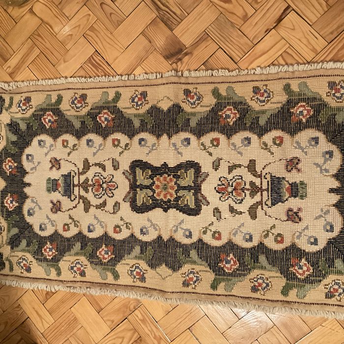 Tapete de arraiolos praticamente novo