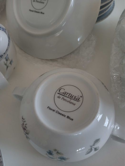 Teacups or Porcelain Tableware462356501884446722