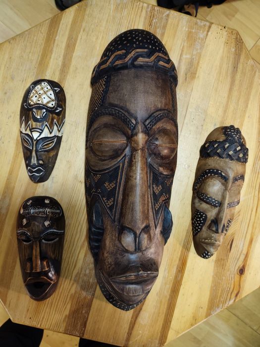 Maski drewniane etniczne