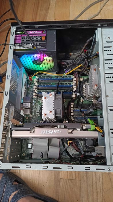 Двухпроцессорная плата на 1366+2 шт. Xeon X5670 (12 ядер / 24 потока)