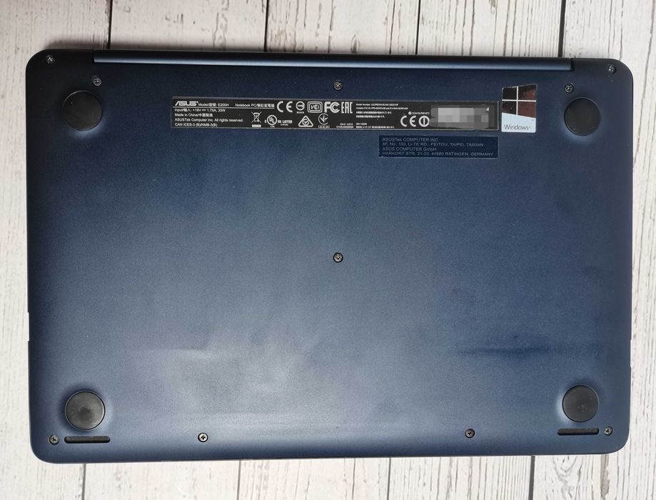 Laptop notebook Asus Vivobook E200HA - 11,6’’, Windows 10 [komplet]