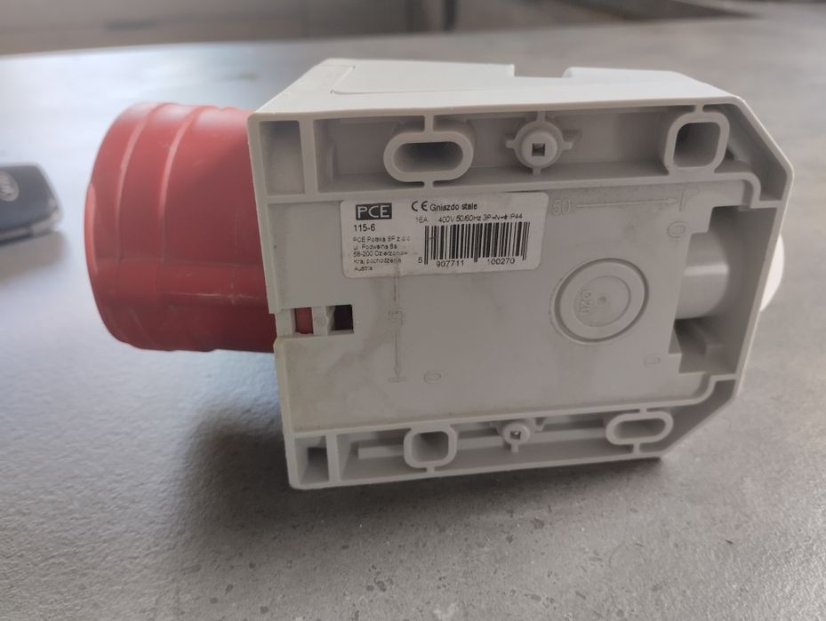 Gniazdo 3 fazowe 16A 400V