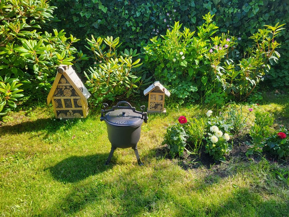 Kociołek żeliwny, garnek żeliwny na duszonki, prażone.