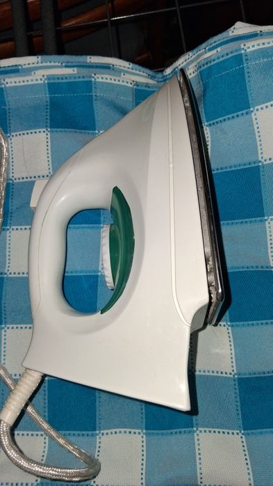 Ferro de engomar Kenwood