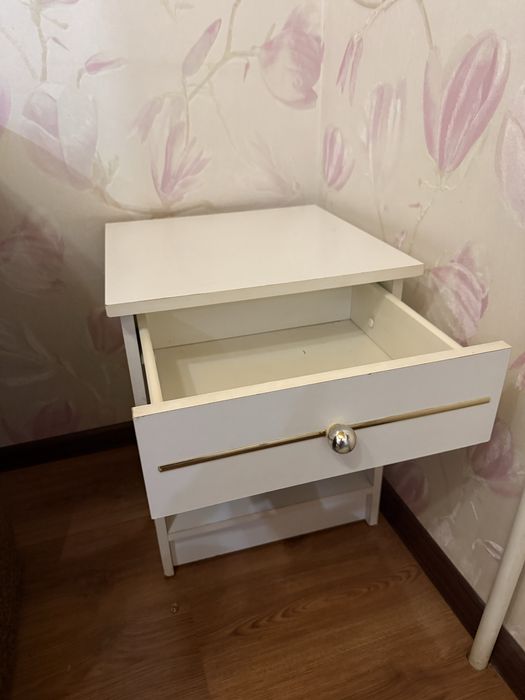 Продам спальный гарнитур