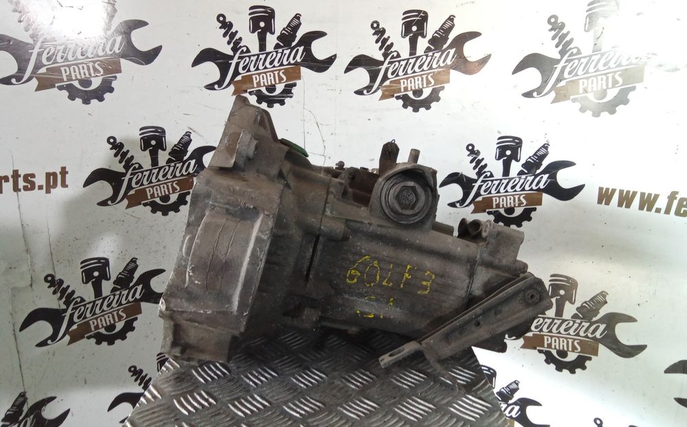 CAIXA DE VELOCIDADES VW GOLF 3 1.8I REF: APW