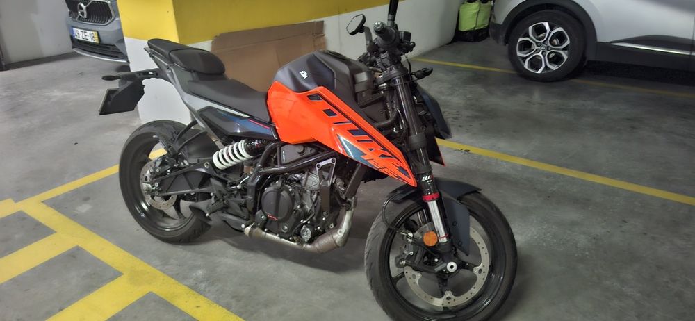 KTM Duke 125 de  2024 – Como Nova