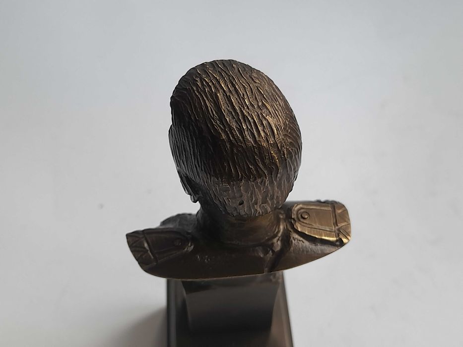 Popiersie Józef Piłsudski, sygnowane (11 cm)