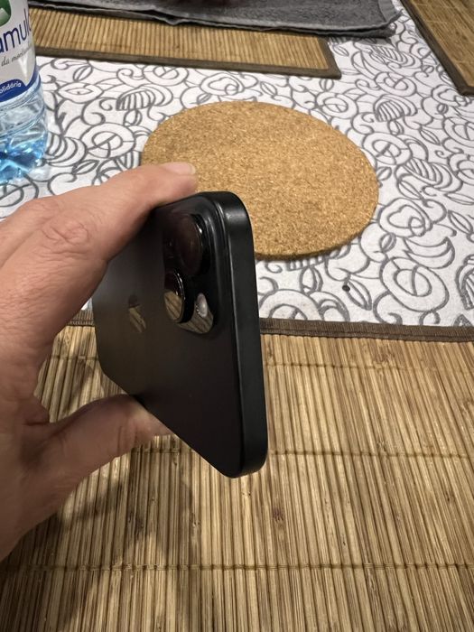 IPhone 15 como novo com capa Quad look
