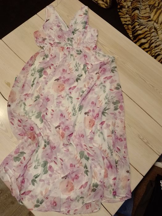 Sukienka na imprezę 40-42