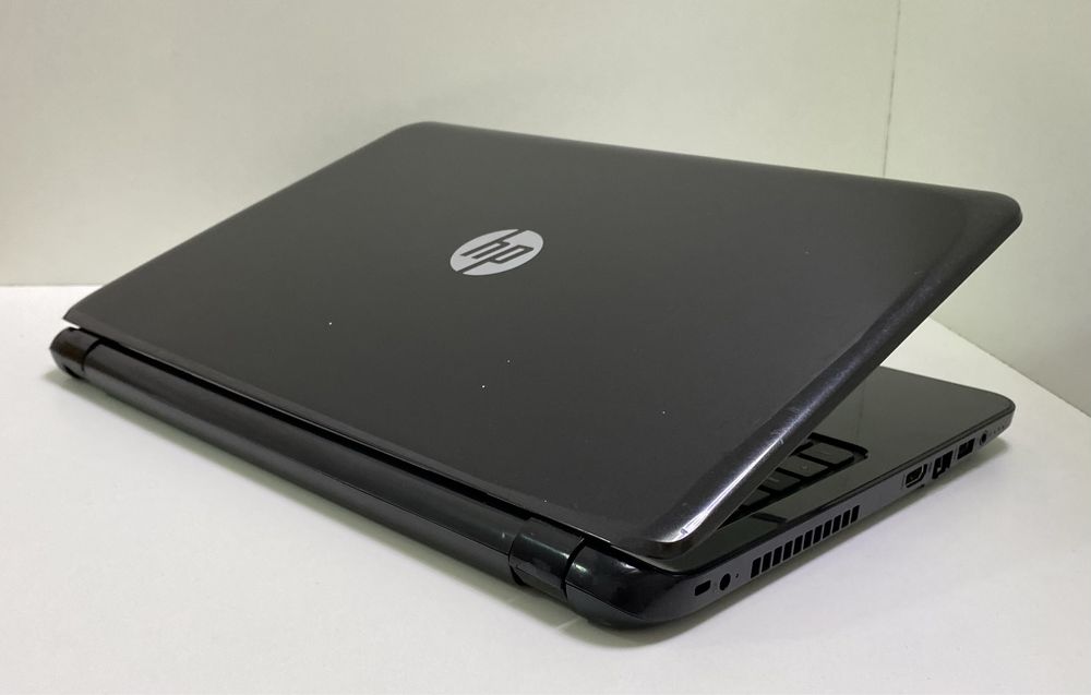 Ноутбук Hp 15.6" 8/750GB HDD i5-4200/ідеальний для навчання/новий акб