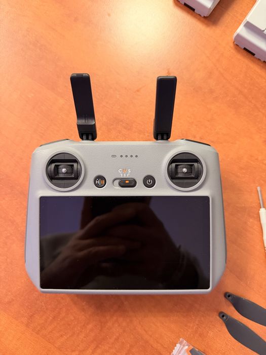 DJI Mini 4 Pro + RC II (Display) | Como Novo | DJI Care