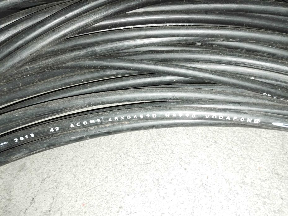 Cabos: Elétrico, Cobre, Fibra óptica, Mangueira gás, Estendal, Corda