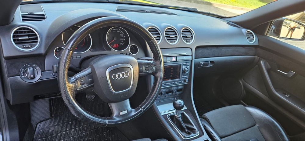 Auddi A4 Cabrio  S line  2,0 tdi