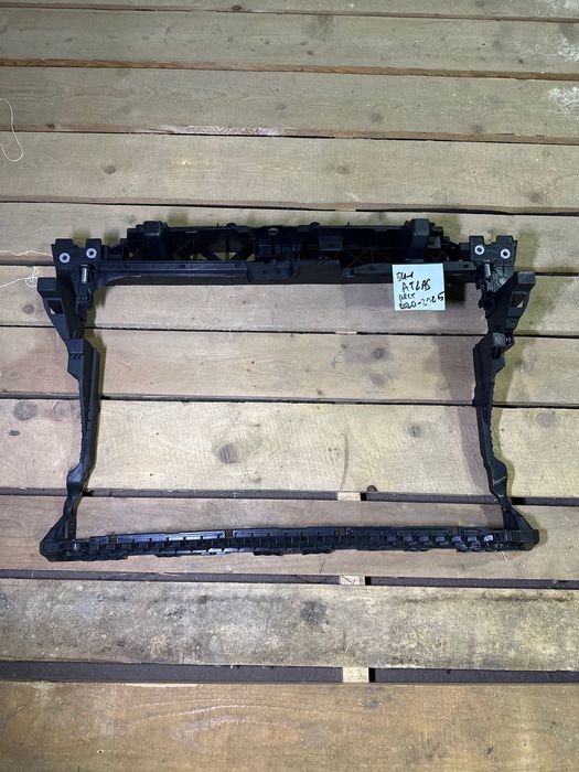 Панель радиаторов(телевизор) VW ATLAS 2020-2026 рест 3CM805588C