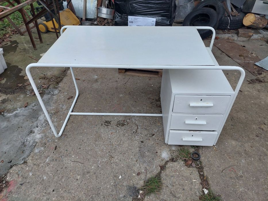 Biurko w stylu bauhaus Vintage stolik PRL retro meble