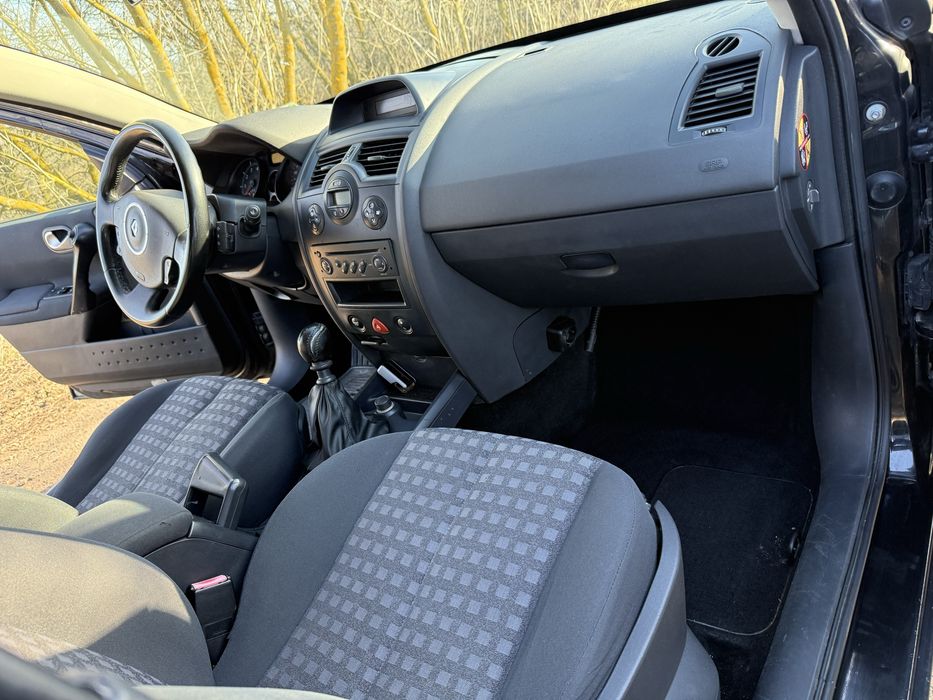 Renault Megane II 2005 рік • 2.0 бензин • механіка 6-ст
