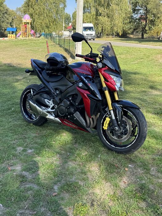 Продам мотоцикл Suzuki gsx s 1000 в супер стані