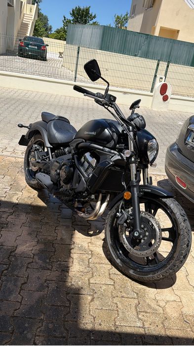 Vendo moto nova