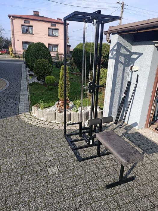 Brama,atlas,suwnica,wyciąg,sprzęt na siłownię,