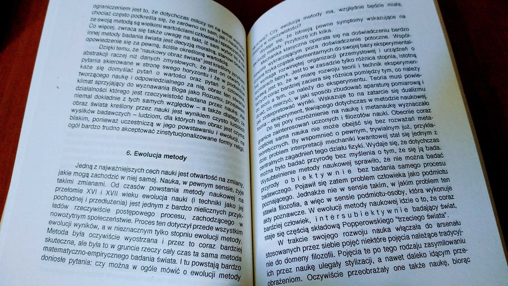 Nowa fizyka i nowa teologia / Michał Heller.