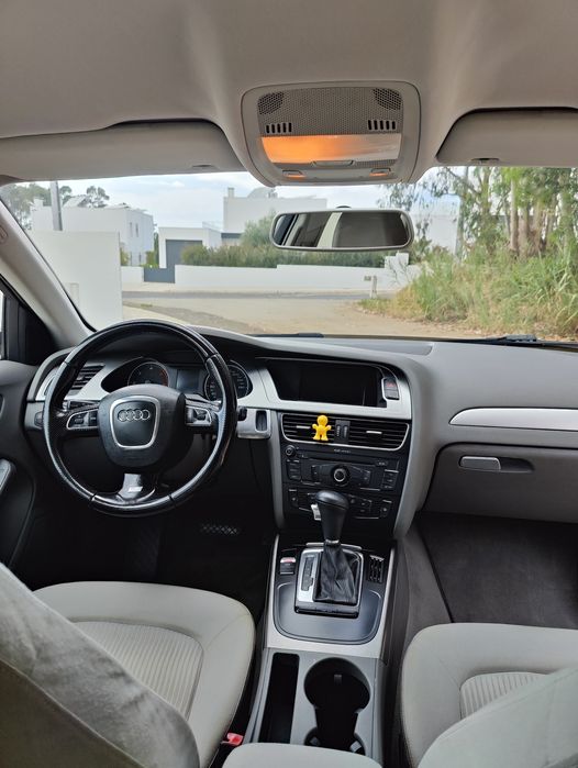 Audi A4 B8 Avant Multitronic 2.0 TDI