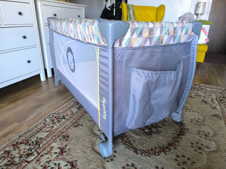 Łóżeczko dziecięce składane LIONELO z materacem