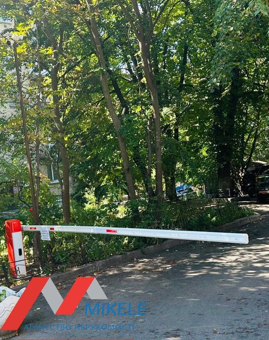 Без% Оренда 3к82м2 Микільсько-Ботанічна 17/19 Університет Бот.сад