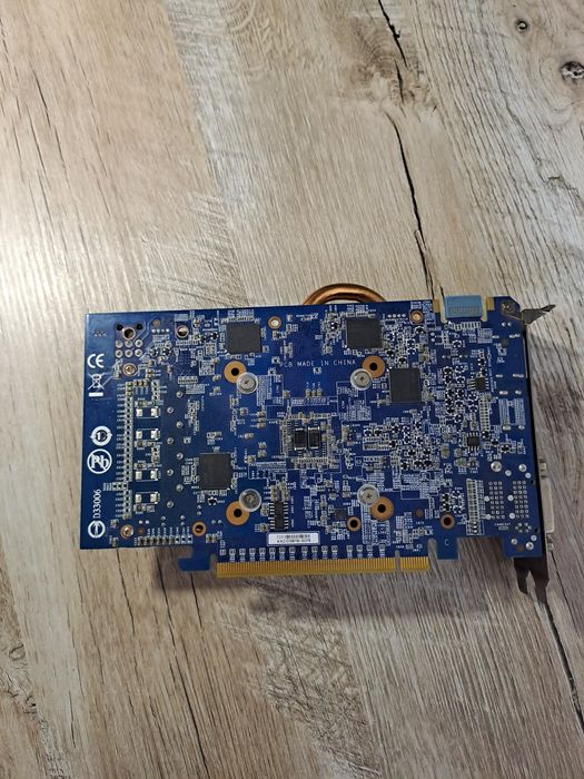 Відеокарта Nvidia GeForce GTX 660 2GB Gigabyte