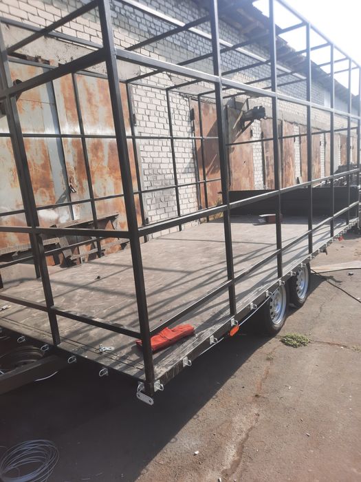 Причіп під скотовоз