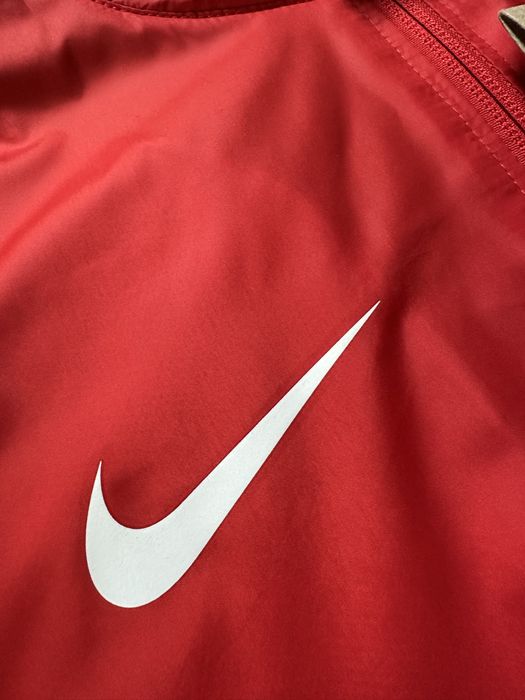 Kurtka wiosenna wiatrówka przeciwdeszczowa Nike unisex