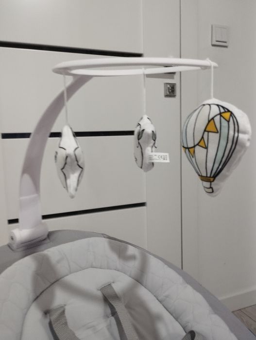 Inteligentny bujaczek leżaczek Lionelo Bella bujak